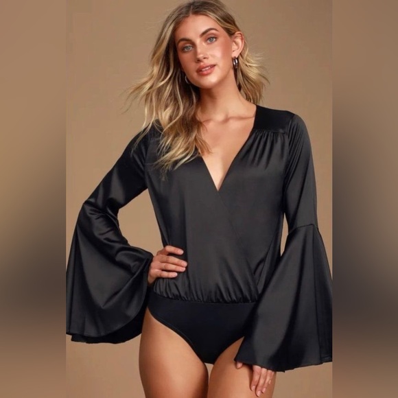 Lulus | Selby Black Satin Bell Sleeve Surplice Bodysuit in Black - Picture 3 of 11